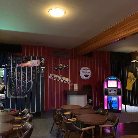 Manitou Motor Inn Eksteriør billede