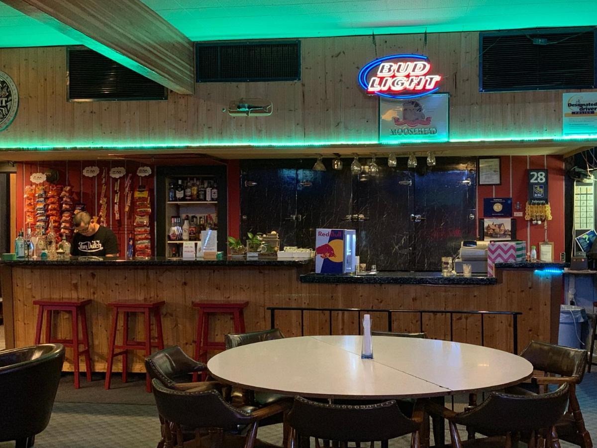 Manitou Motor Inn Eksteriør billede