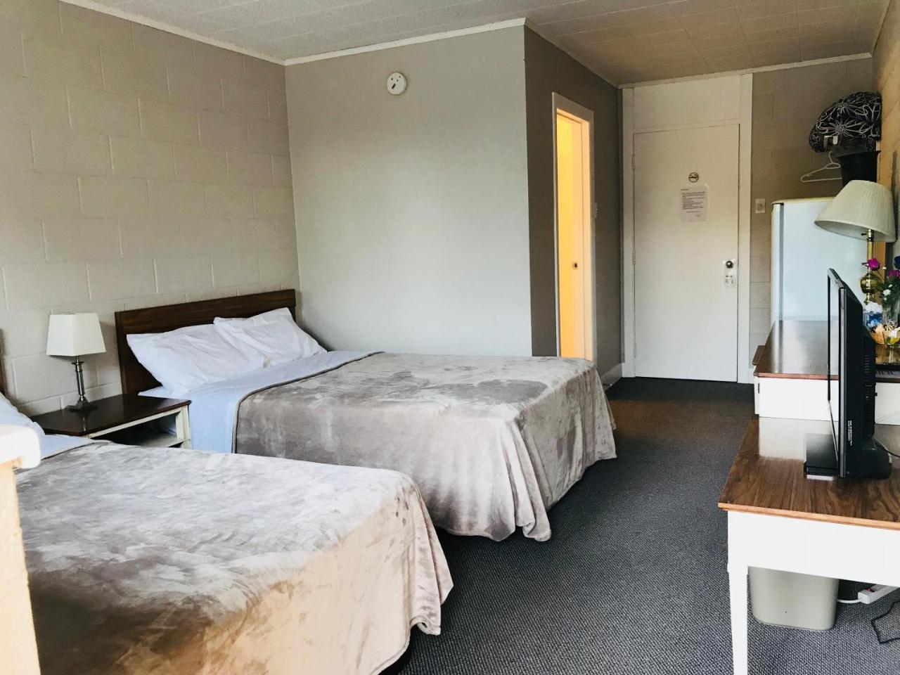 Manitou Motor Inn Eksteriør billede